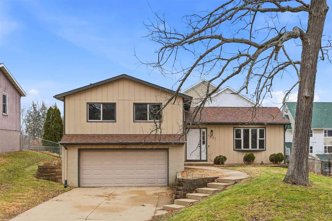 1621 13th Street NW Cedar Rapids IA 52402