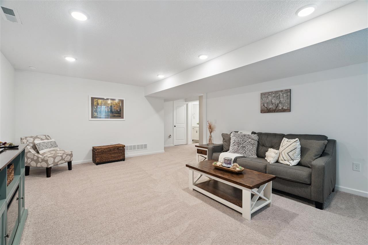 1275 Priscilla Court North Liberty IA 52317