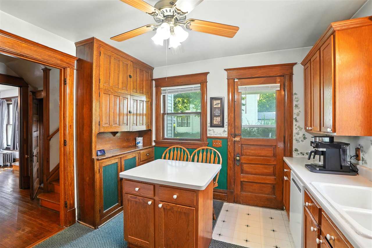 605 Williams Victor IA 52347