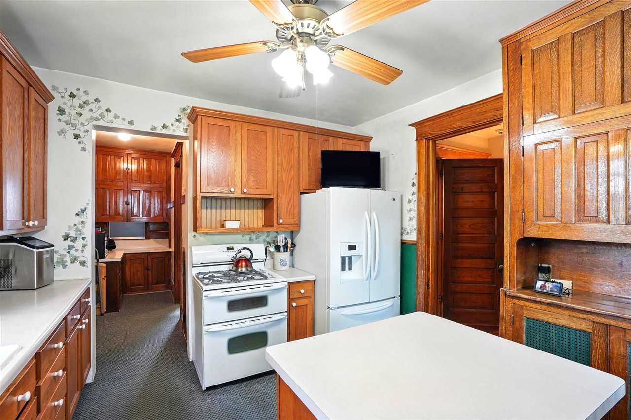 605 Williams Victor IA 52347