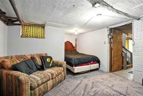 605 Williams Victor IA 52347