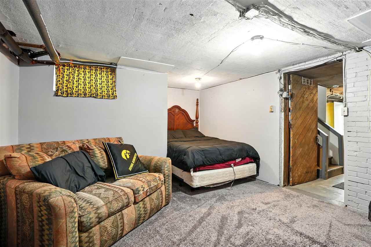 605 Williams Victor IA 52347