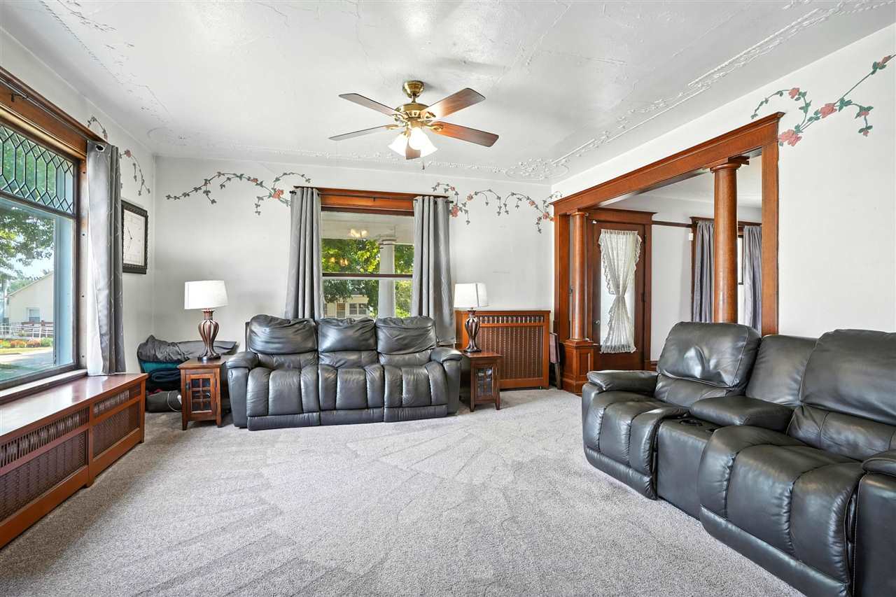 605 Williams Victor IA 52347