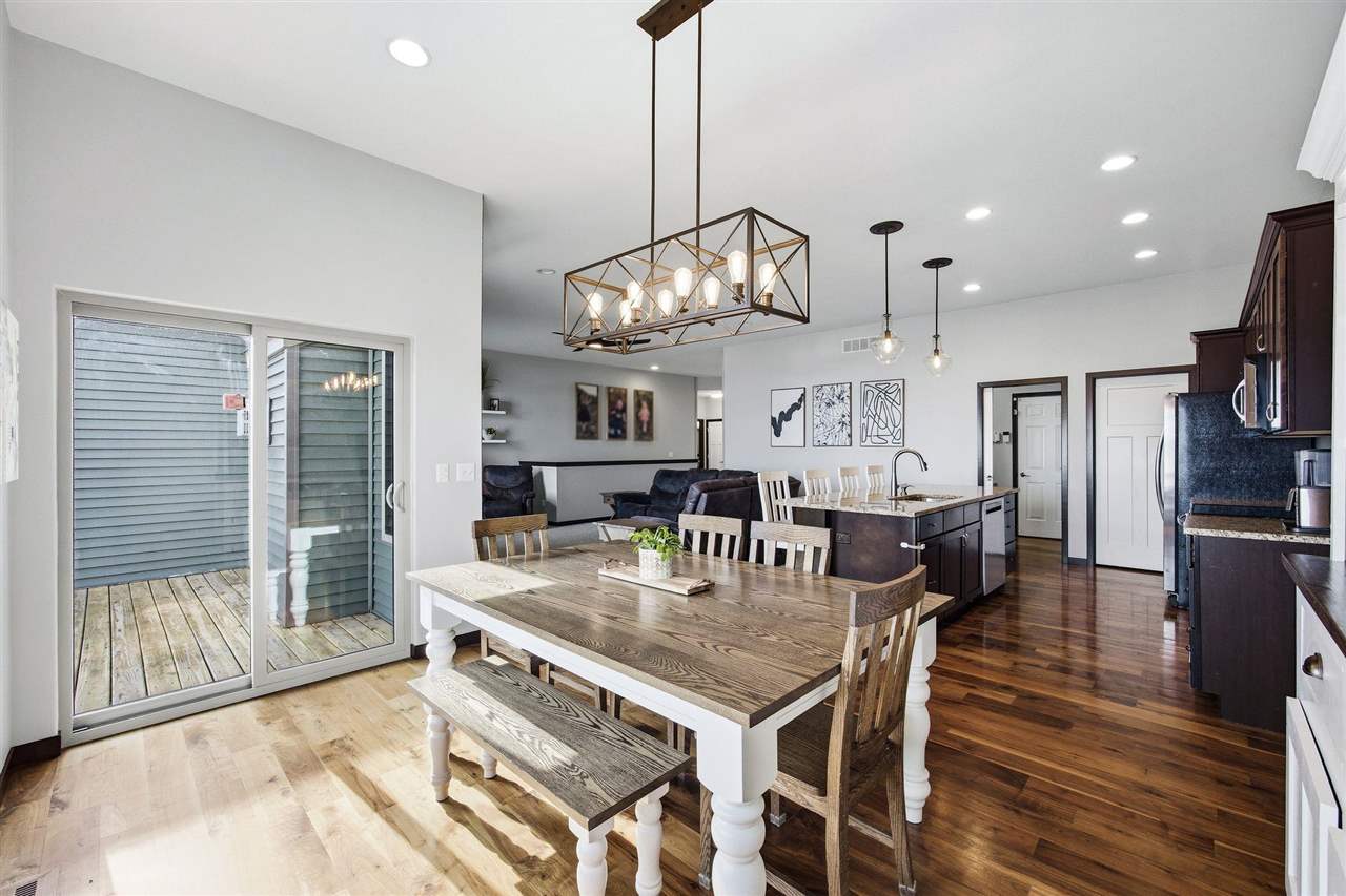 702 Raymond Drive Solon IA 52333