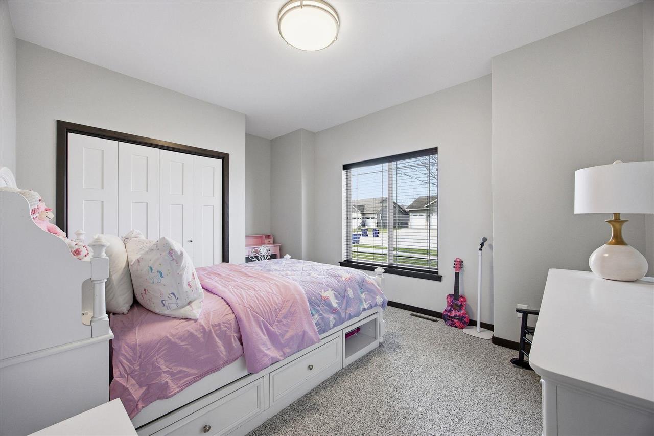 702 Raymond Drive Solon IA 52333