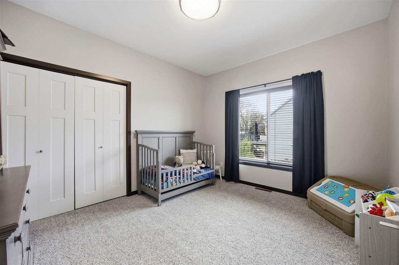 702 Raymond Drive Solon IA 52333