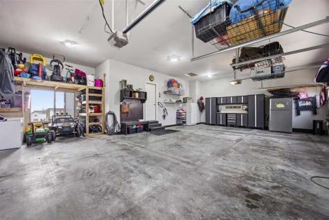 702 Raymond Drive Solon IA 52333