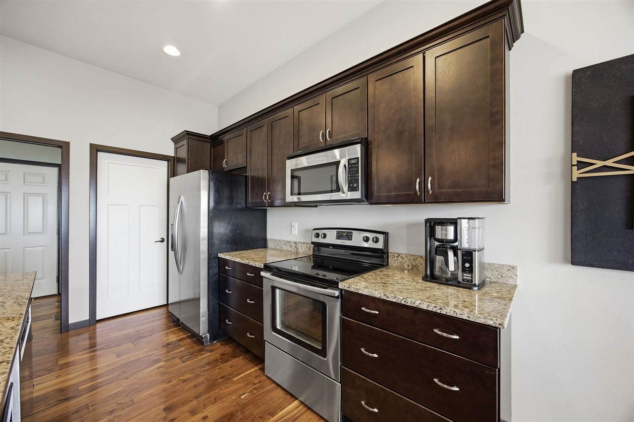 702 Raymond Drive Solon IA 52333