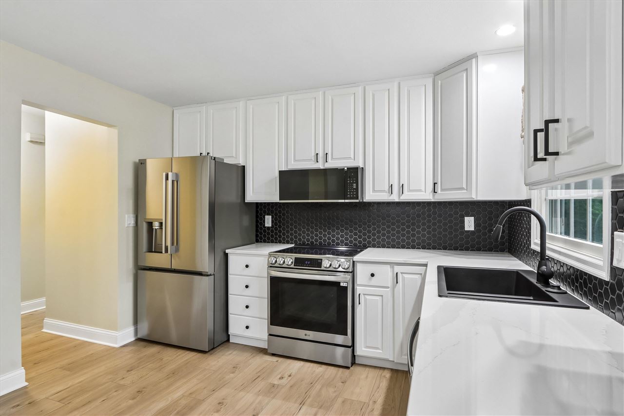 5 Hillcrest Heights Lane Mt Vernon IA 52314