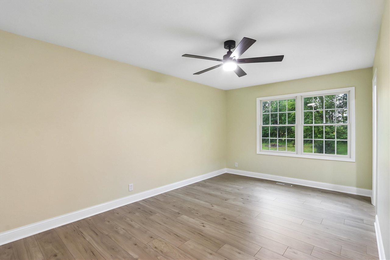 5 Hillcrest Heights Lane Mt Vernon IA 52314