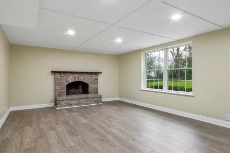 5 Hillcrest Heights Lane Mt Vernon IA 52314