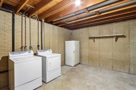 5 Hillcrest Heights Lane Mt Vernon IA 52314