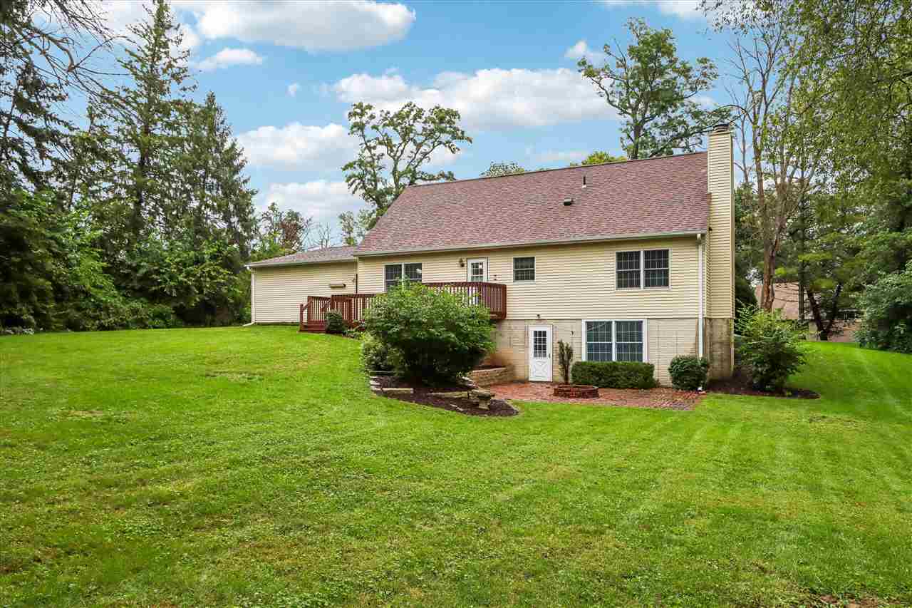 5 Hillcrest Heights Lane Mt Vernon IA 52314