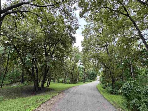 5 Hillcrest Heights Lane Mt Vernon IA 52314
