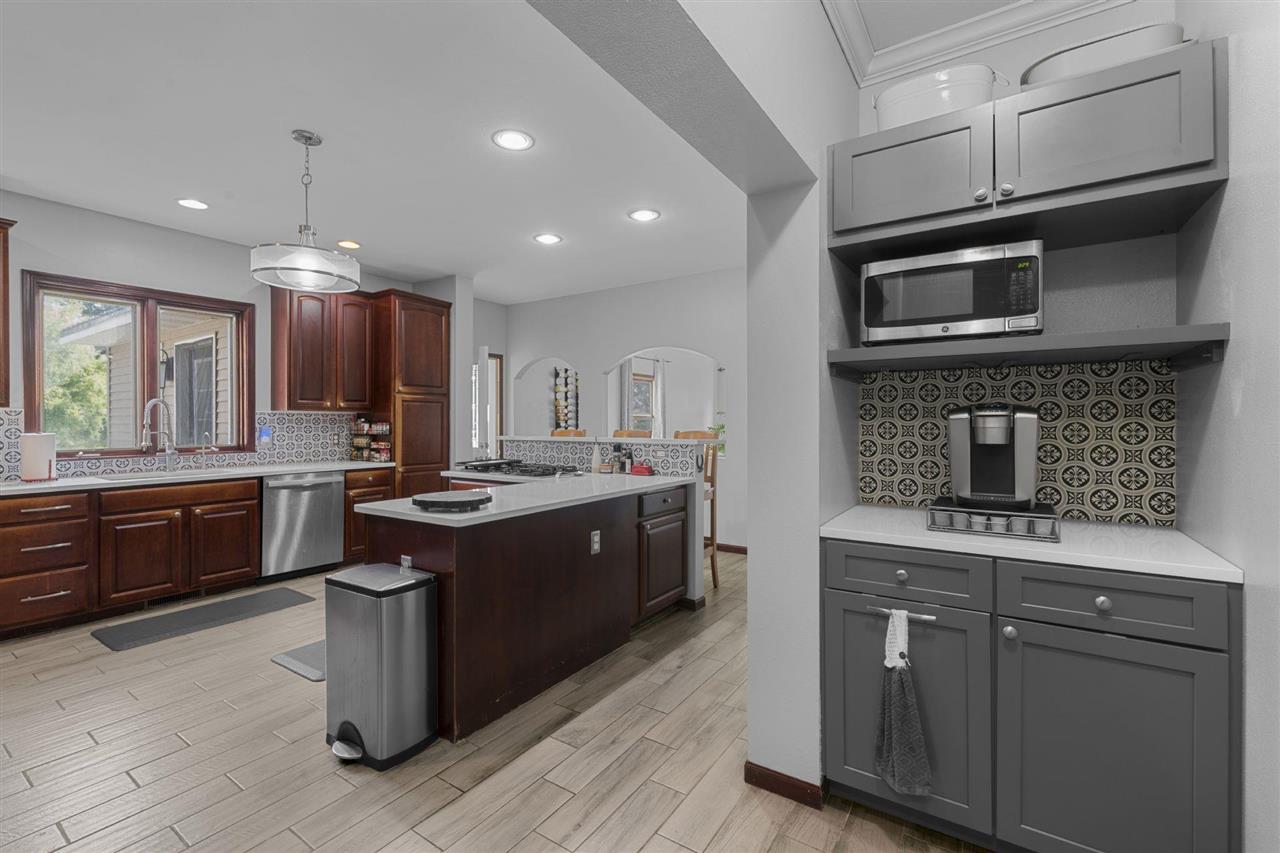 3332 Portwood Drive Homestead IA 52236