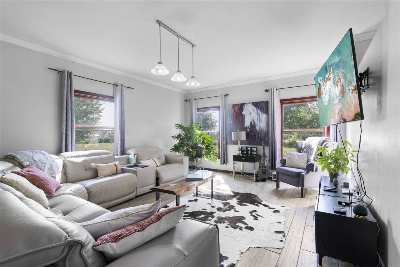 3332 Portwood Drive Homestead IA 52236