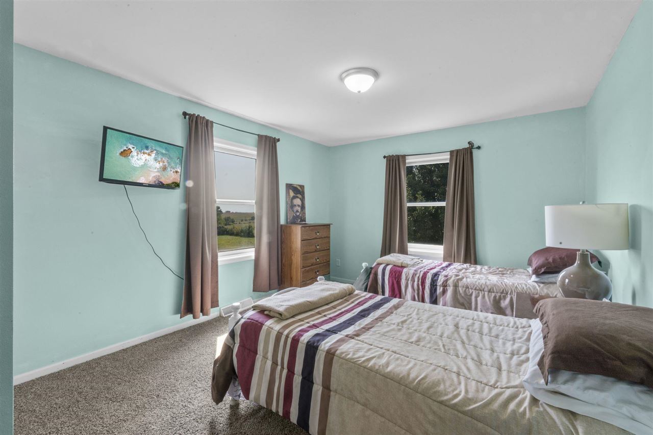 3332 Portwood Drive Homestead IA 52236