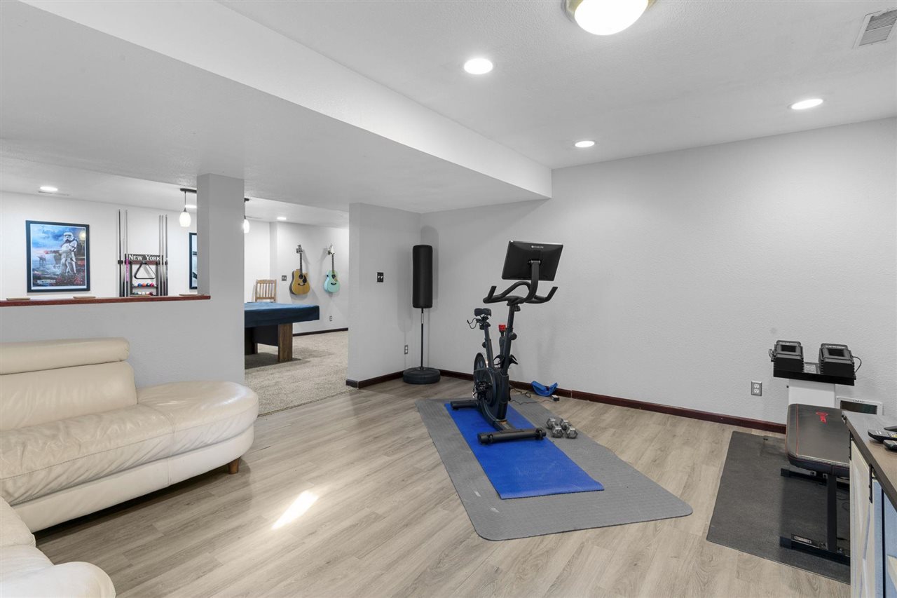 3332 Portwood Drive Homestead IA 52236