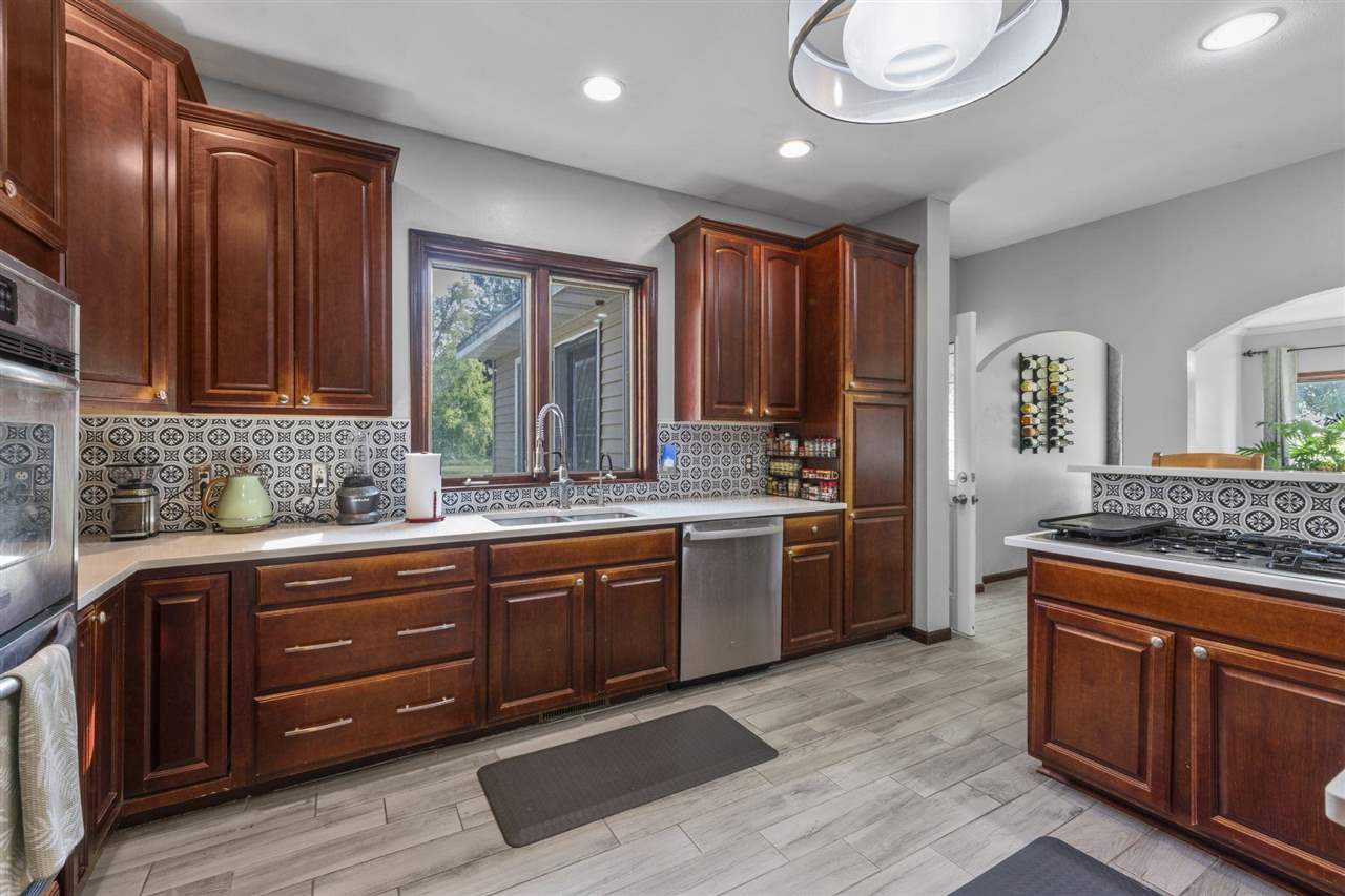 3332 Portwood Drive Homestead IA 52236