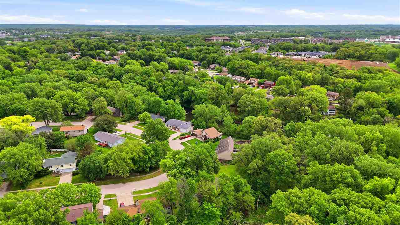 1467 Valley View Drive Coralville IA 52241