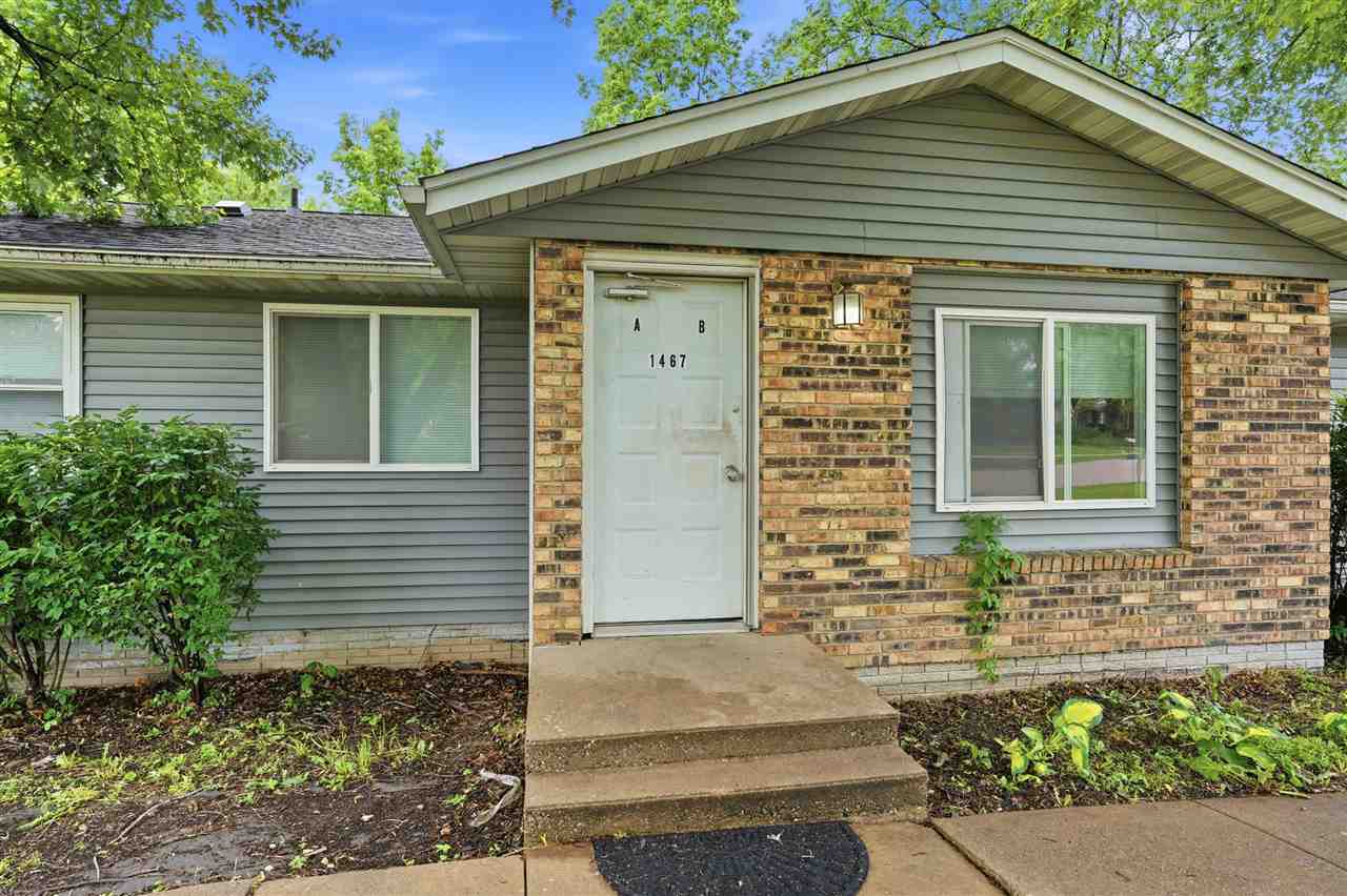 1467 Valley View Drive Coralville IA 52241