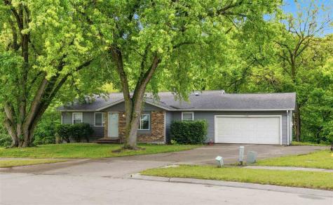 1467 Valley View Drive Coralville IA 52241