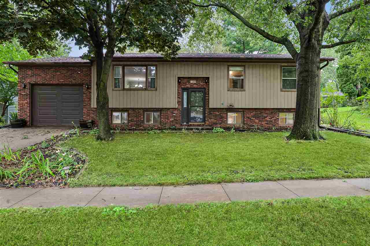 109 Oberlin Street Iowa City IA 52245
