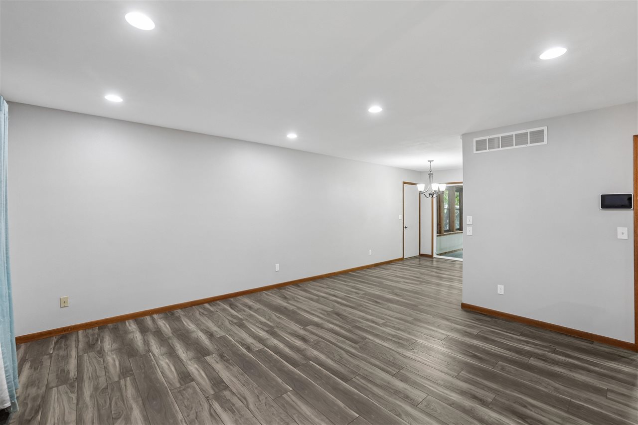 109 Oberlin Street Iowa City IA 52245