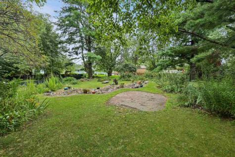 109 Oberlin Street Iowa City IA 52245