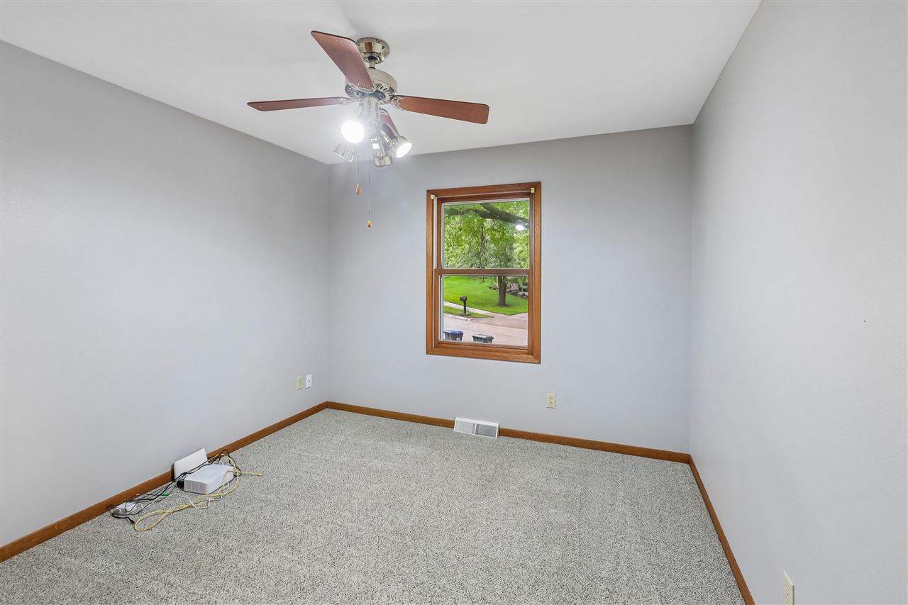 109 Oberlin Street Iowa City IA 52245