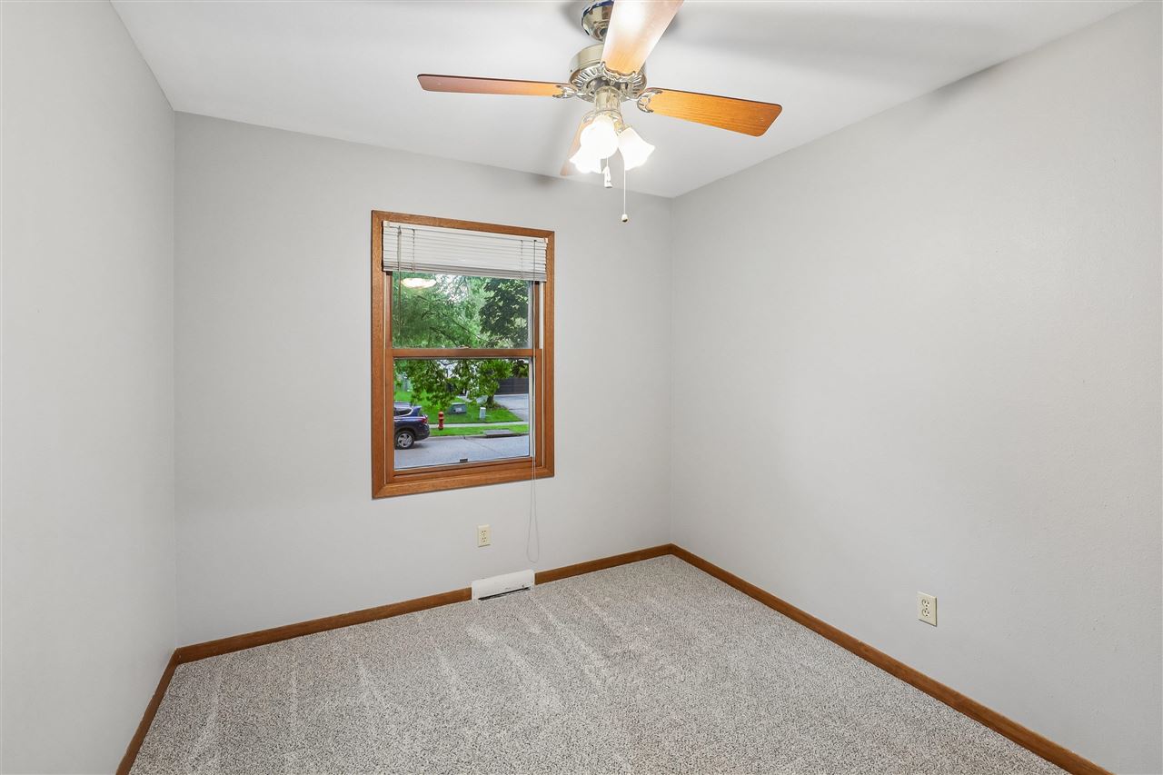 109 Oberlin Street Iowa City IA 52245