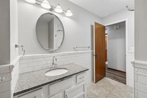 109 Oberlin Street Iowa City IA 52245