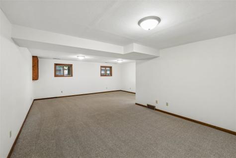 109 Oberlin Street Iowa City IA 52245