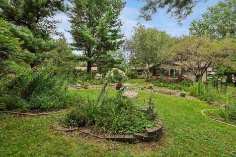 109 Oberlin Street Iowa City IA 52245
