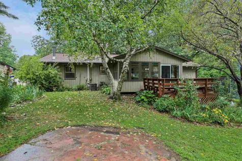 109 Oberlin Street Iowa City IA 52245