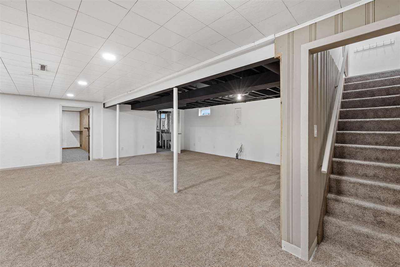 2222 Evergreen Street NE Cedar Rapids IA 52402