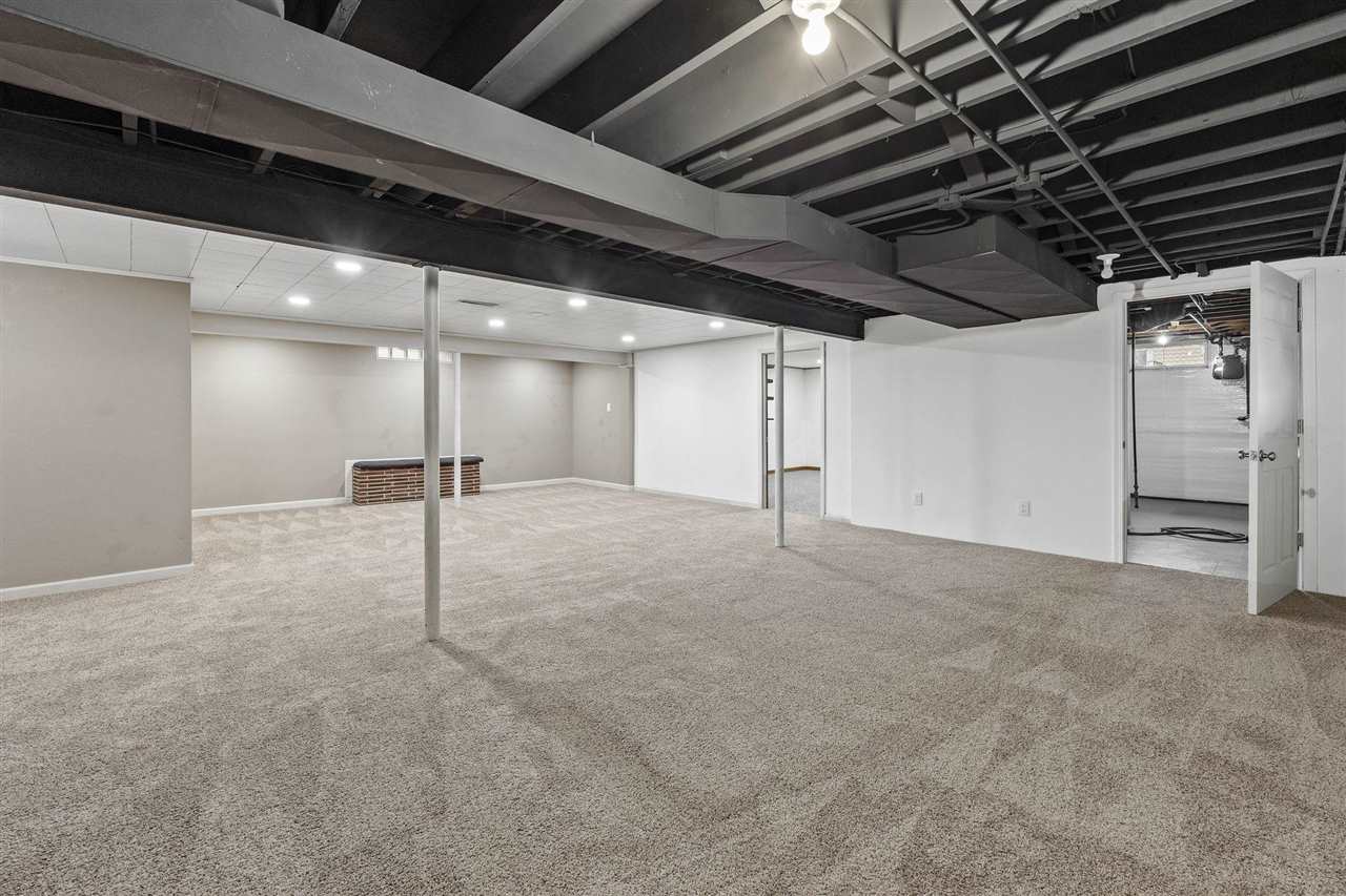 2222 Evergreen Street NE Cedar Rapids IA 52402