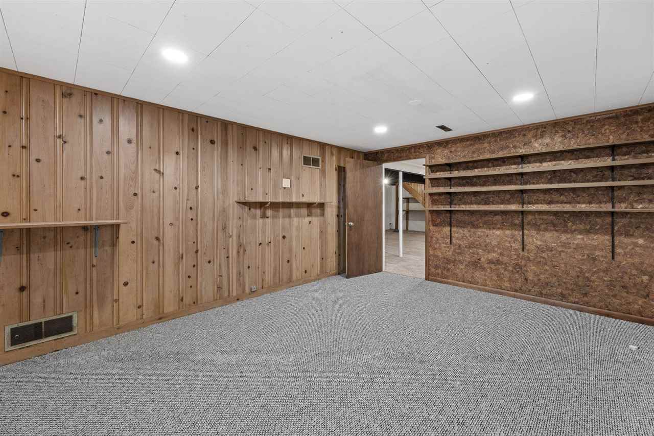 2222 Evergreen Street NE Cedar Rapids IA 52402