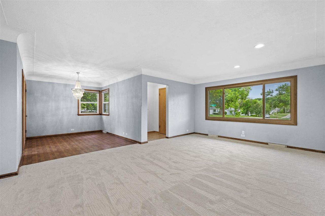 2222 Evergreen Street NE Cedar Rapids IA 52402