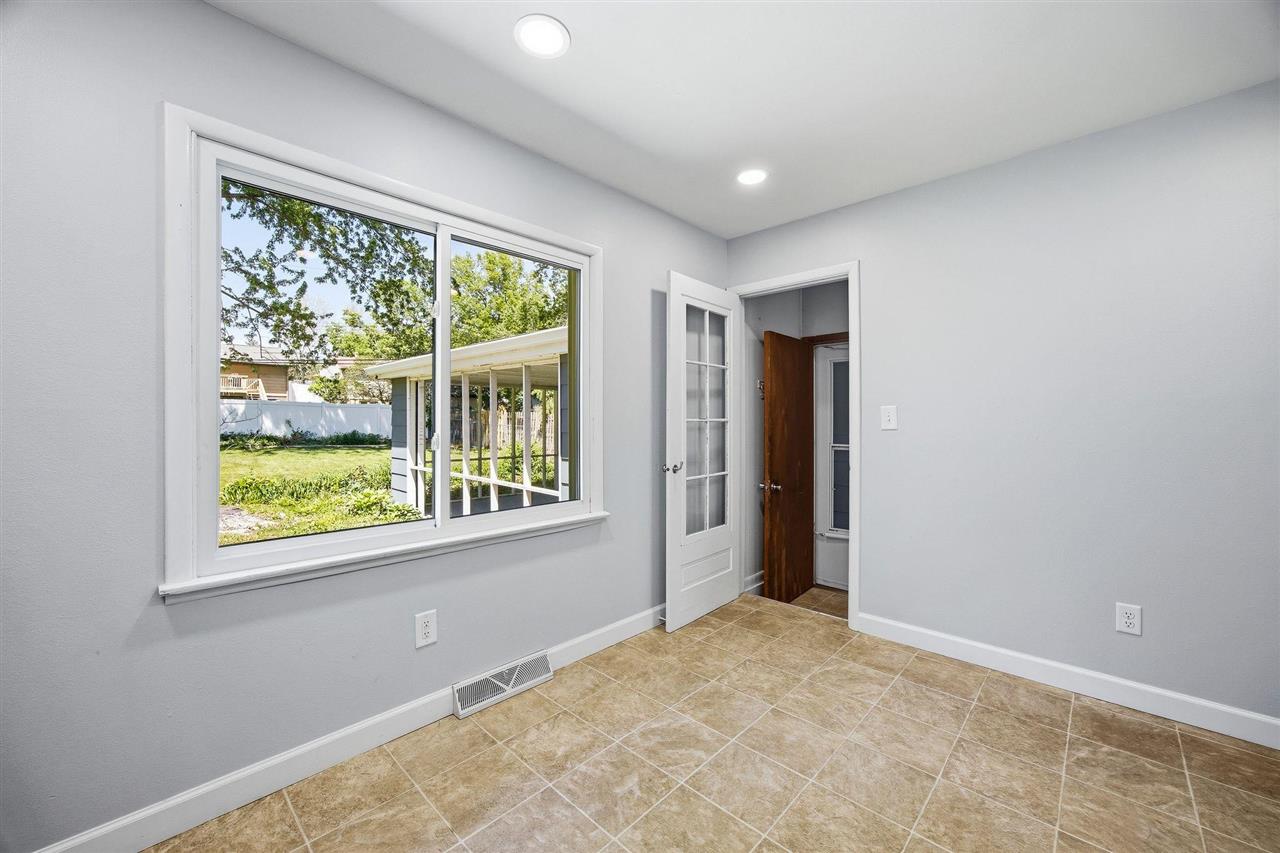 3016 Raven Street Iowa City IA 52245