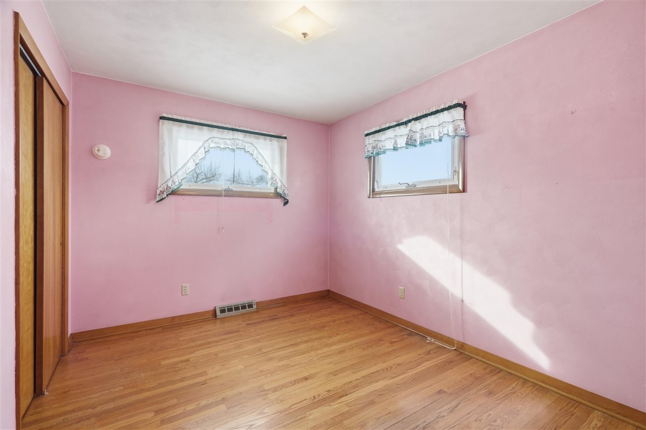 1204 Bowler Street Hiawatha IA 52233