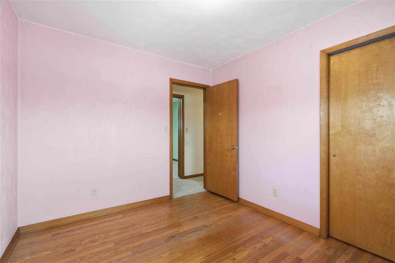 1204 Bowler Street Hiawatha IA 52233