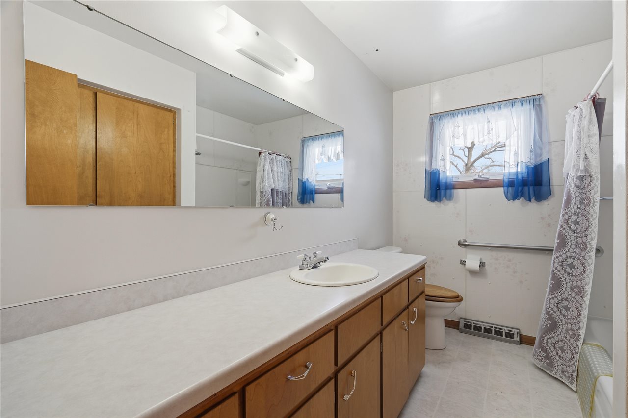 1204 Bowler Street Hiawatha IA 52233