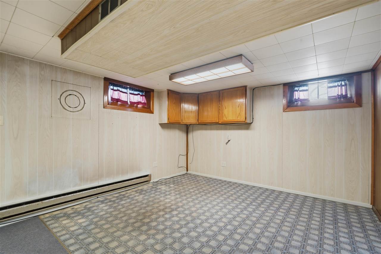 1204 Bowler Street Hiawatha IA 52233