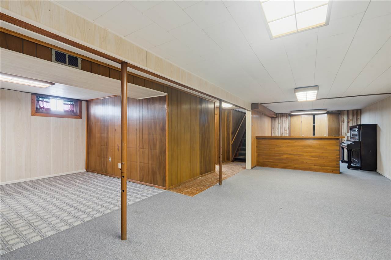 1204 Bowler Street Hiawatha IA 52233