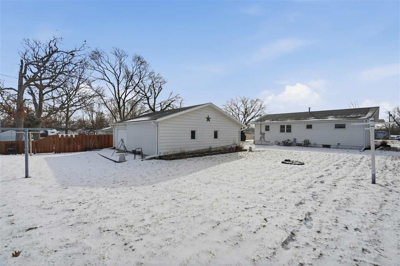 1204 Bowler Street Hiawatha IA 52233