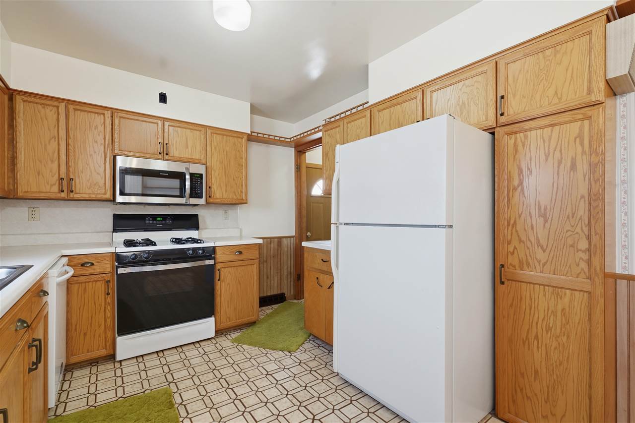 1204 Bowler Street Hiawatha IA 52233