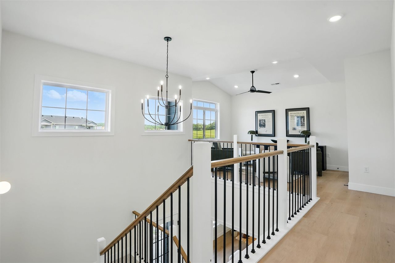 945 Yorkshire North Liberty IA 52317
