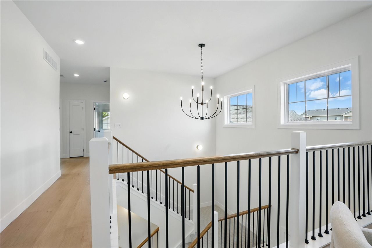 945 Yorkshire North Liberty IA 52317