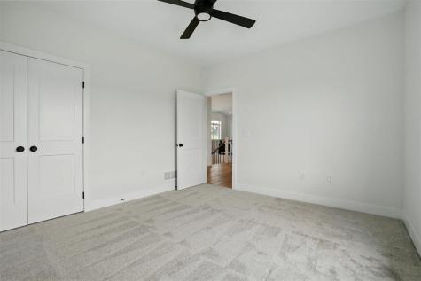 945 Yorkshire North Liberty IA 52317